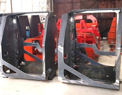 Heavy-duty custom excavator cab frame and structural steel welding - KS Metal Pro